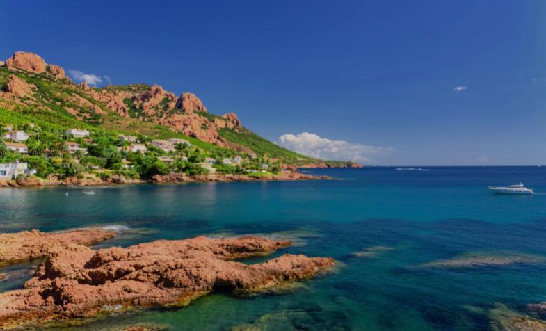 La Belle Vue-Charming Duplex Apartment With Sea View, 50 Meters From Beach And Private Parking Saint-Raphael  Bagian luar foto